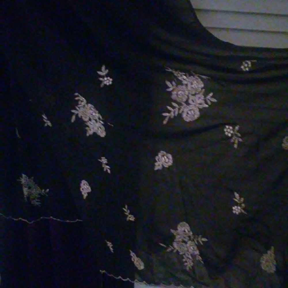 High quality black and silver embroidery hijab!
